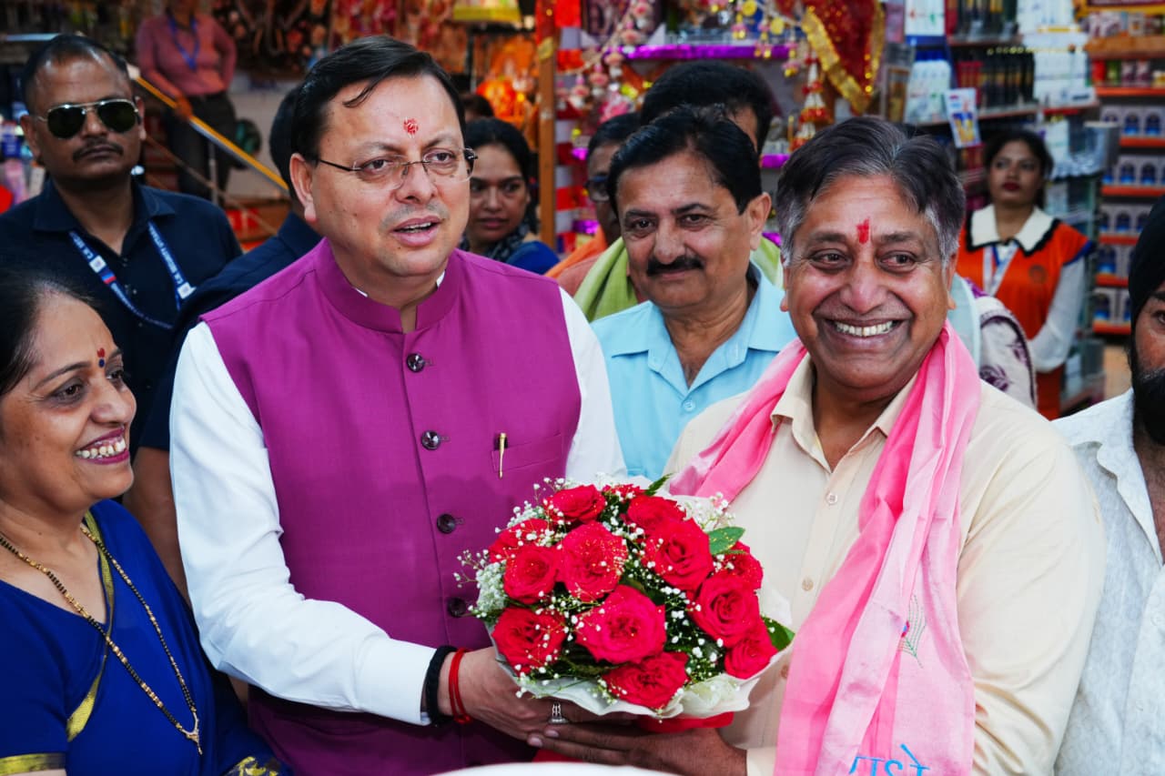 सीएम धामी ने पटेलनगर में ‘जीएसटी बचत उत्सव‘ के उपलक्ष्य में आयोजित जागरूकता कार्यक्रम में प्रतिभाग
